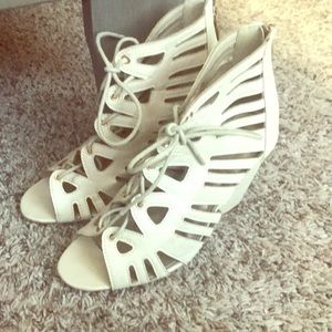 Yoki lace up tan wedges